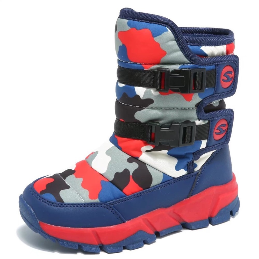 Snow boots